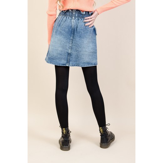 Jeansowa spódnica zapinana na guziki z łańcuszkami Olika L olika.com.pl