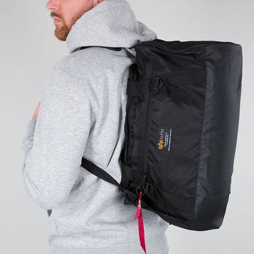 Torba Alpha Industries Crew Duffle Bag czarna Alpha Industries uniwersalny bludshop.com wyprzedaż