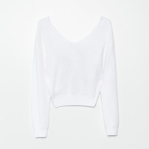 Cropp - Sweter z dekoltem w szpic - Biały Cropp M Cropp promocyjna cena