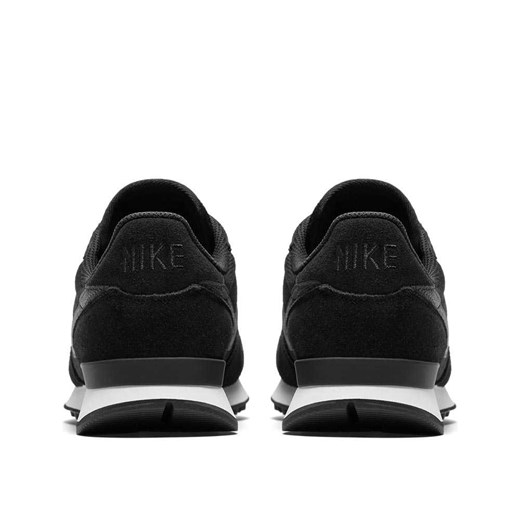 Buty sportowe damskie Nike na wiosnę zamszowe na płaskiej podeszwie wiązane 