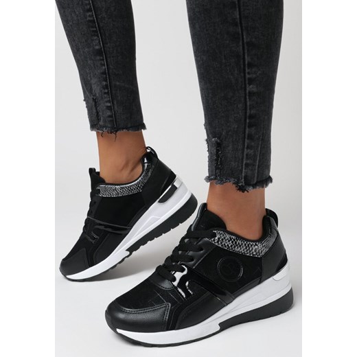 Buty sportowe damskie Born2be sneakersy sznurowane czarne na wiosnę 