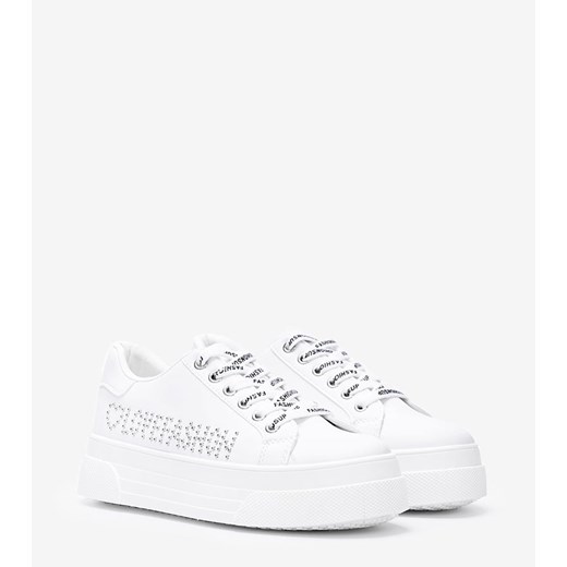 Białe sneakersy na grubej podeszwie Lovefashion 37 gemre