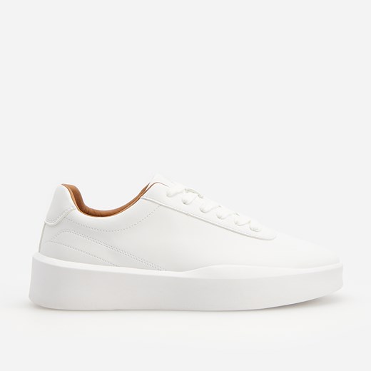 Reserved - Białe sneakersy - Biały Reserved 44 Reserved promocyjna cena