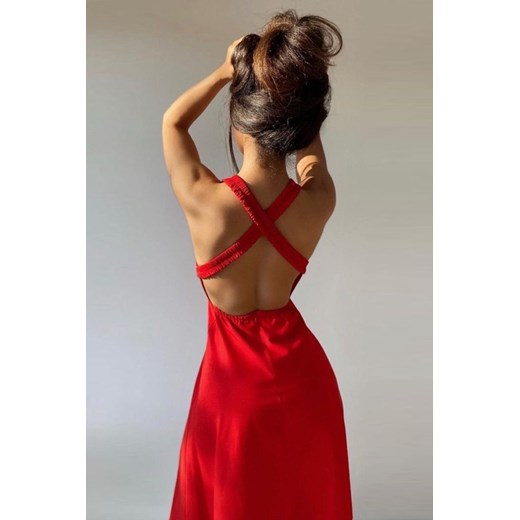 Sukienka czerwona IVET z dekoltem w serek bez rękawów 
