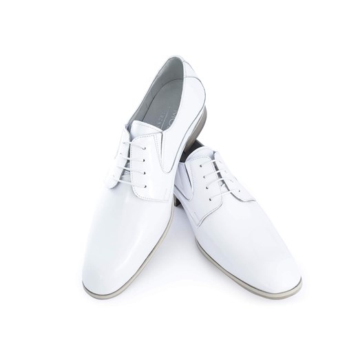 Unikalne białe lakierki męskie - buty wizytowe T7 Modini Moda Męska 38 Modini okazja