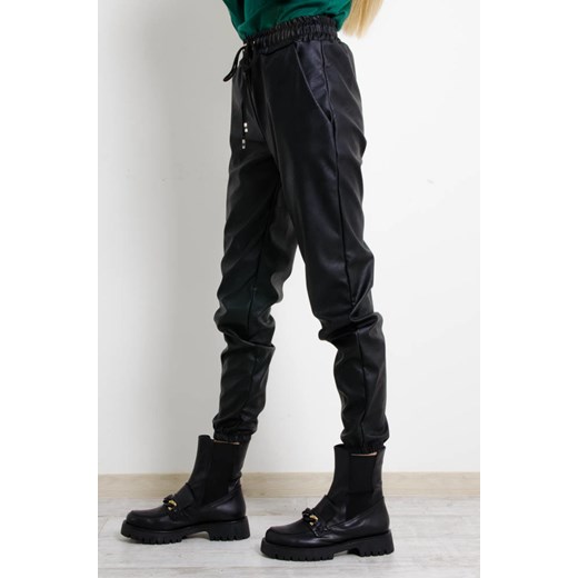 CZARNE WOSKOWANE SPODNIE JOGGERY Z WYSOKIM STANEM Olika L olika.com.pl