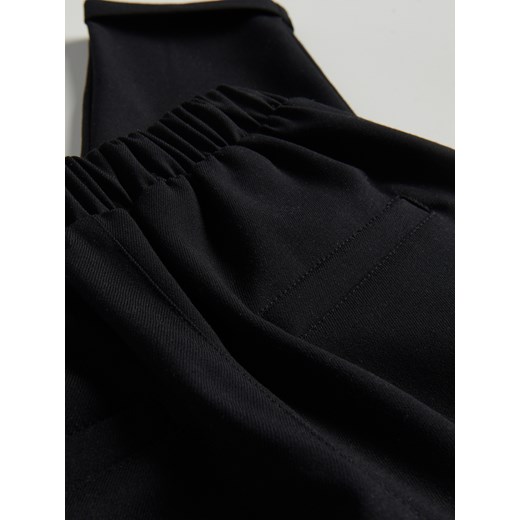 Reserved - Czarne spodnie - Czarny Reserved 152 Reserved