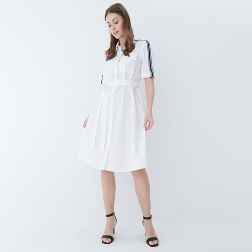 Mohito - Koszulowa sukienka z paskiem - Biały Mohito 34 okazja Mohito
