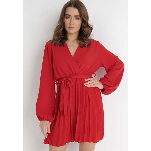 Czerwona Sukienka Ollyre ze sklepu Born2be Odzież w kategorii Sukienki - zdjęcie 122886015