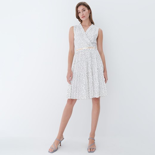 Mohito - Kopertowa sukienka w kropki - Biały Mohito XL okazyjna cena Mohito