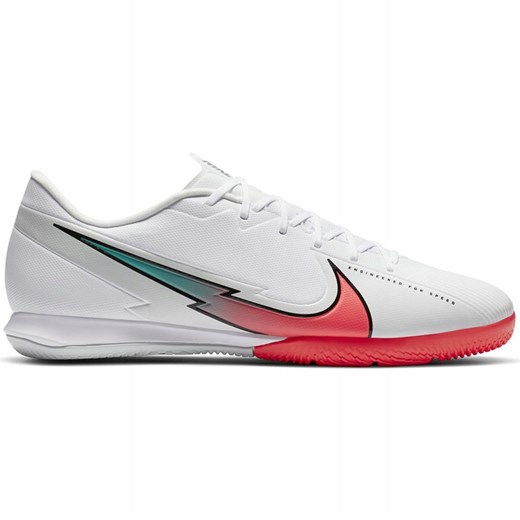 Buty piłkarskie Nike Mercurial Vapor 13 Academy M Ic AT7993 163 białe Nike 44,5 ButyModne.pl