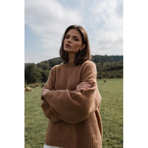 Sweter damski z okrągłym dekoltem wełniany