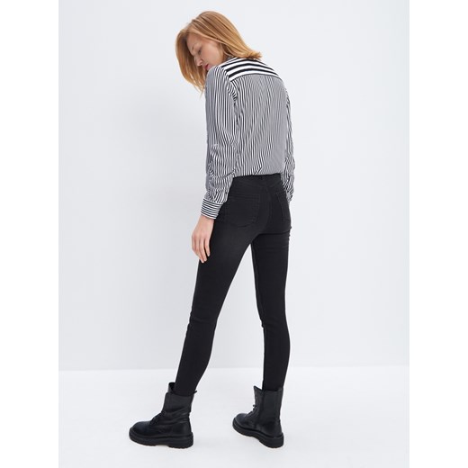 Mohito - Jeansy skinny - Czarny Mohito 42 Mohito