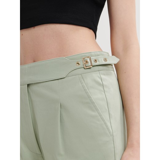 Mohito - Spodnie z ozdobnym pasem - Zielony Mohito 40 okazyjna cena Mohito