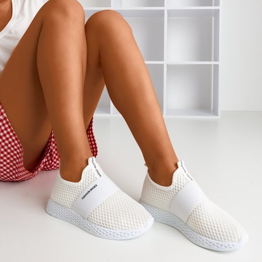 Białe sportowe buty damskie typu slip - on Andalia - Obuwie Royalfashion.pl 40 royalfashion.pl