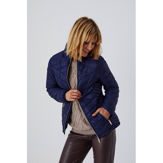 Pikowana kurtka z odpinanym kapturem M Moodo.pl