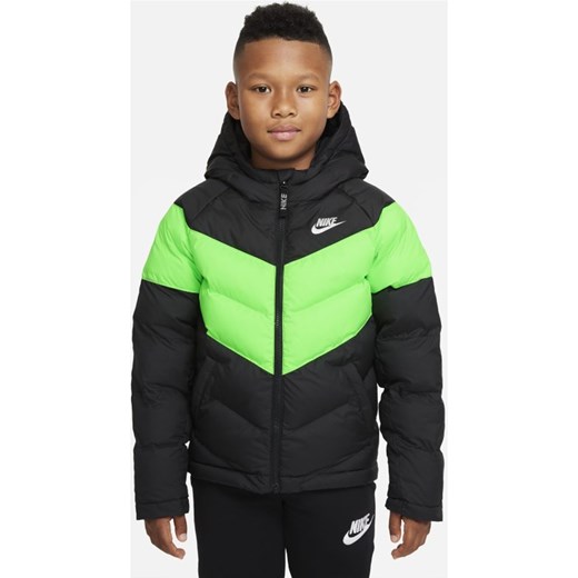Kurtka z syntetycznym wypełnieniem dla dużych dzieci Nike Sportswear - Czerń Nike M Nike poland
