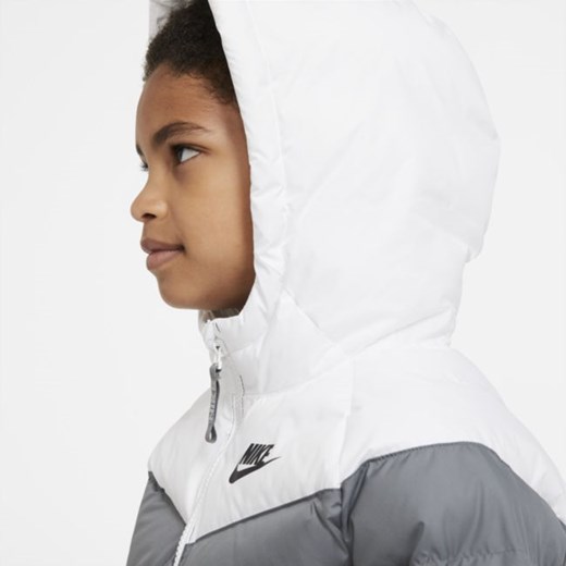 Kurtka z syntetycznym wypełnieniem dla dużych dzieci Nike Sportswear - Biel Nike L Nike poland