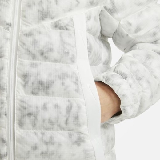 Wodoodporna kurtka z syntetycznym wypełnieniem w marmurkowy wzór dla dużych Nike XL Nike poland