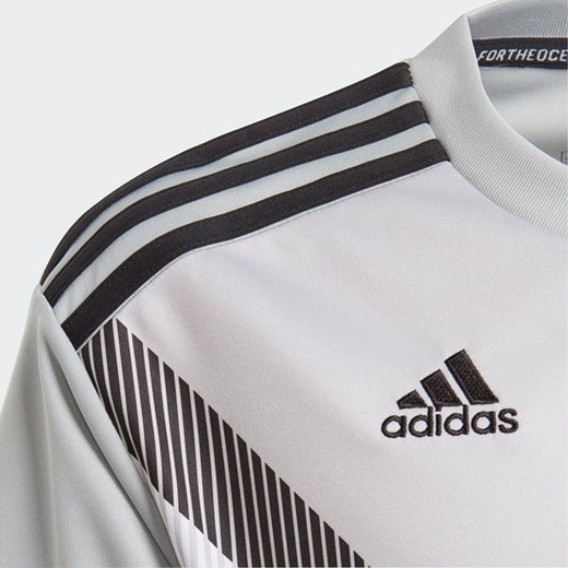 Koszulka młodzieżowa Real Madryt Home Pre-Match Jersey Adidas 140cm wyprzedaż SPORT-SHOP.pl