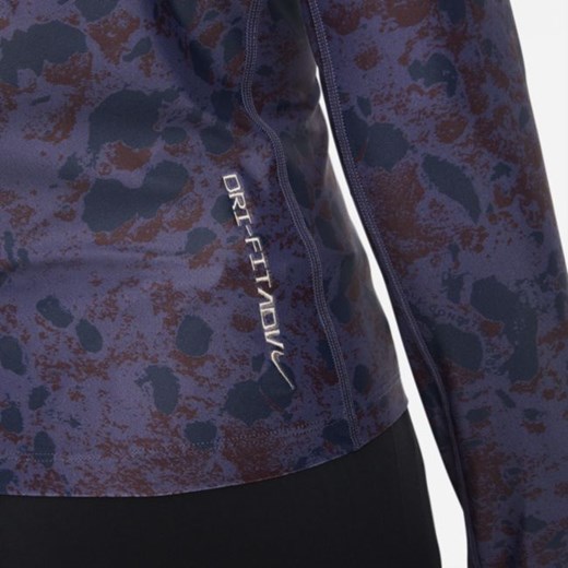 Bluzka damska Nike z długimi rękawami na lato w abstrakcyjnym wzorze 
