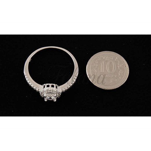 Pierścionek srebrny z cyrkoniami p0181 - 1,9g. Falana Falana