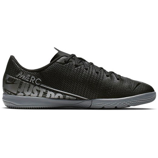 Buty piłkarskie halowe Mercurial Vapor XIII Academy IC Junior Nike Nike 35 SPORT-SHOP.pl okazja