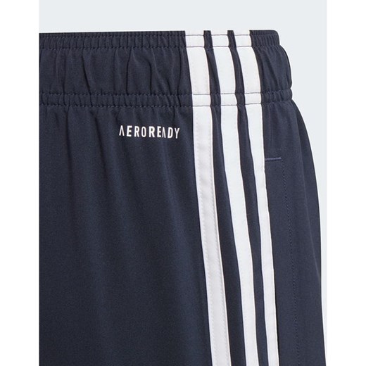 Spodenki młodzieżowe Essentials 3-Stripes Chelsea Shorts Adidas 134cm okazyjna cena SPORT-SHOP.pl