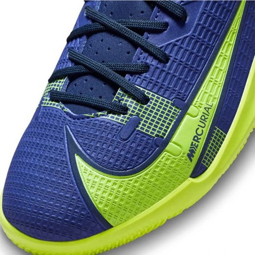 Buty piłkarskie halowe Mercurial Vapor 14 Academy IC Junior Nike Nike 36 1/2 promocja SPORT-SHOP.pl