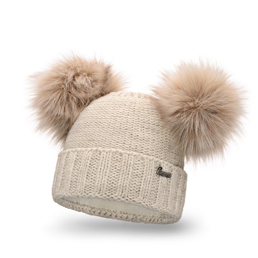 Beżowa czapka damska z dwoma pomponami ze sklepu PaMaMi w kategorii Czapki zimowe damskie - zdjęcie 128342185