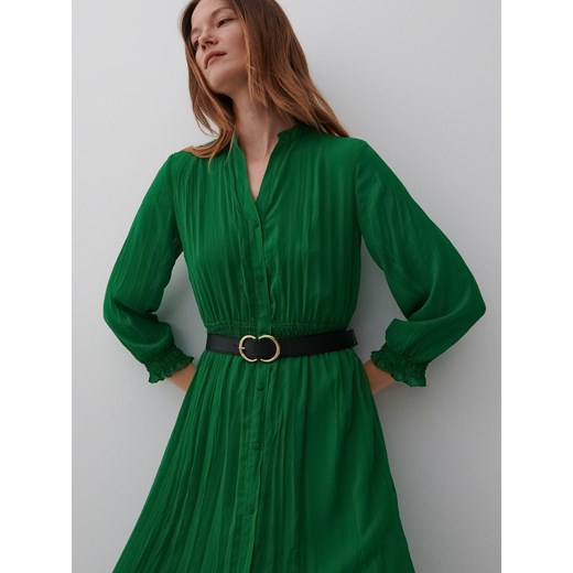 Sukienka Reserved zielona z dekoltem v dzienna z długimi rękawami z paskiem 