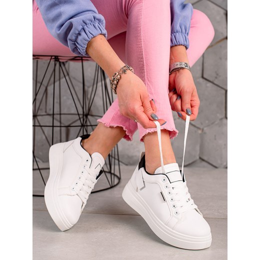 Buty sportowe damskie CzasNaButy sneakersy białe na płaskiej podeszwie skórzane wiązane 