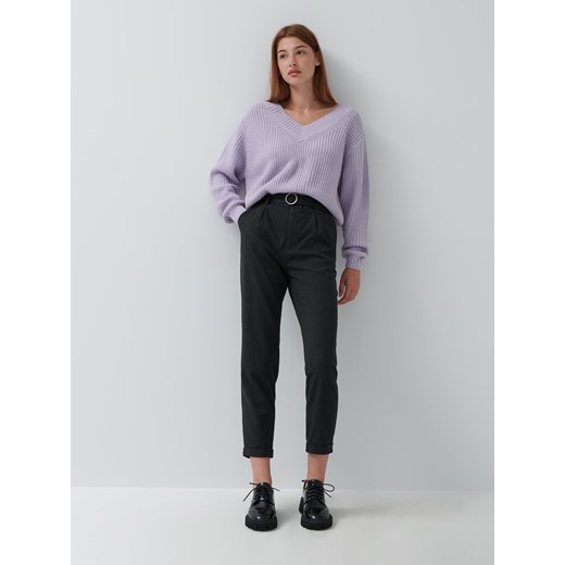 Sweter z dekoltem w serek - Fioletowy House M okazja House