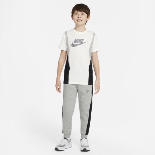 Koszulka z krótkim rękawem dla dużych dzieci Nike Sportswear Hybrid - Szary Nike M Nike poland