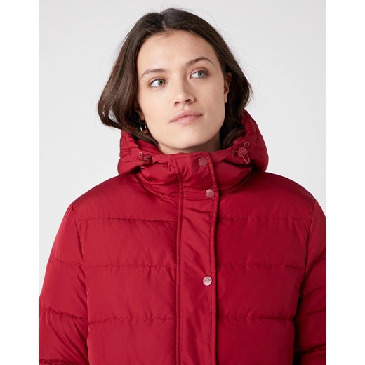 DAMSKA KURTKA ZIMOWA WRANGLER LONG PUFFER RUMBA RED W4Q4VJR05 Wrangler L okazyjna cena YouNeedit.pl