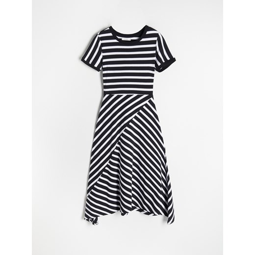 Reserved - Dzianinowa sukienka midi - Czarny Reserved XL promocja Reserved