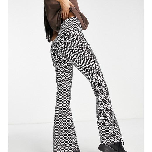 Topshop Petite – Spodnie dzwony z bengaliny we wzór w szachownicę z podwyższonym Topshop Petite 36 Asos Poland
