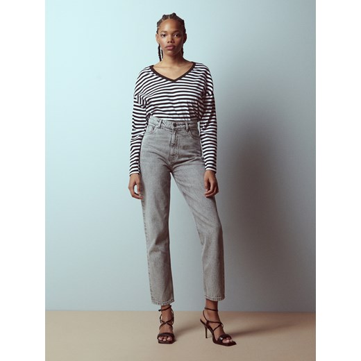Reserved - Klasyczne jeansy typu mom - Jasny szary Reserved 44 Reserved