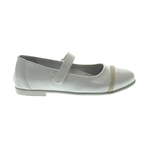 Białe buty komunijne dla dziewczynki Kornecki 06492 Kornecki 34 Sklep Dorotka