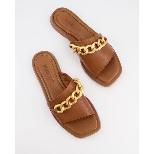 VENEZIA Klapki z łańcuchem - P334543 COGNAC Venezia 39 Venezia