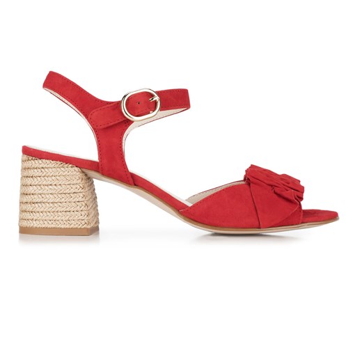 Damskie sandały zamszowe z marszczeniem czerwone ze sklepu WITTCHEN w kategorii Sandały damskie - zdjęcie 132430229