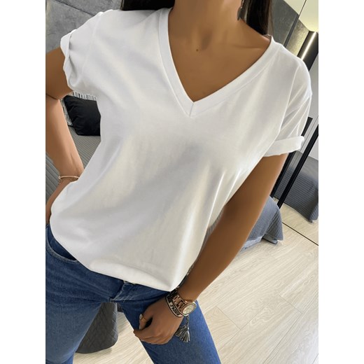 Biała Bluzka z Dekoltem V 7576-105-B Modnakiecka.pl 42 ModnaKiecka.pl