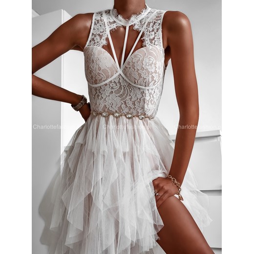 Sukienka tiulowa z gorsetem i ozdobnymi paskami na dekolcie ecru A1328 Charlotte Fashion M/38 Charlotte Fashion