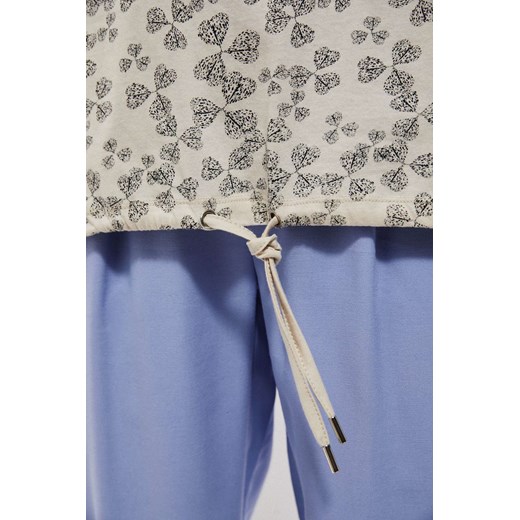 Bawełniana bluzka o oversizowym kroju ze sklepu Moodo.pl w kategorii Bluzki damskie - zdjęcie 133008928