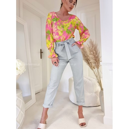 Bluzka wzorzysta kwiatowa neonowa ze ściągaczem na rękawach C461 By Me M/38 Charlotte Fashion