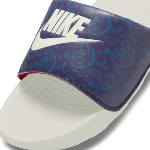Klapki męskie z nadrukiem Nike Victori One - Niebieski Nike 47.5 Nike poland