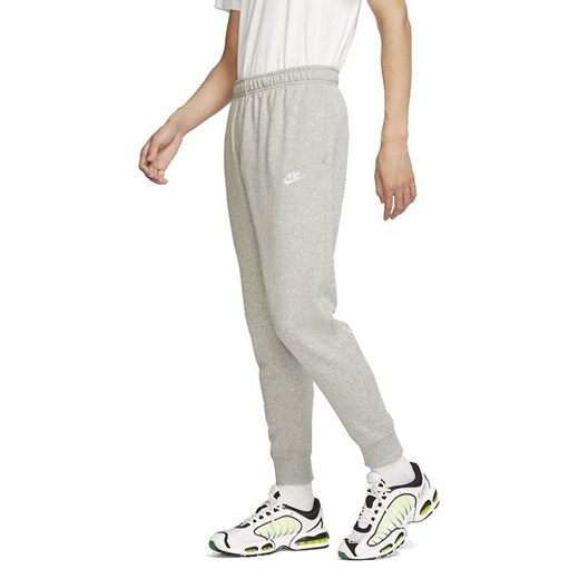 Spodnie dresowe Nike NSW Club Jogger FT BV2679-063 - szare ze sklepu streetstyle24.pl w kategorii Spodnie męskie - zdjęcie 133665767