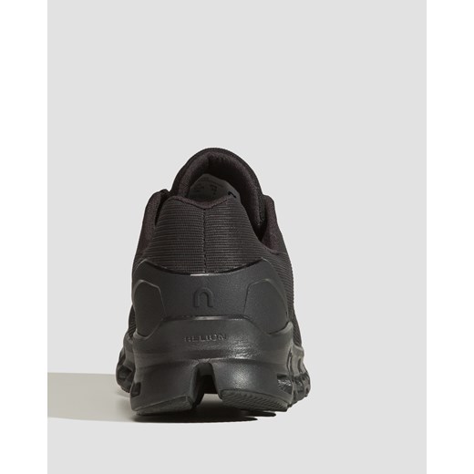 Buty sportowe męskie On Running wiązane