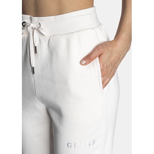 Spodnie dresowe damskie białe Guess Alene Guess S promocja Sneaker Peeker