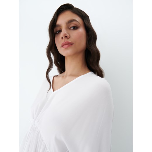 Mohito - Wiskozowa bluzka z haftem - Biały Mohito 38 Mohito